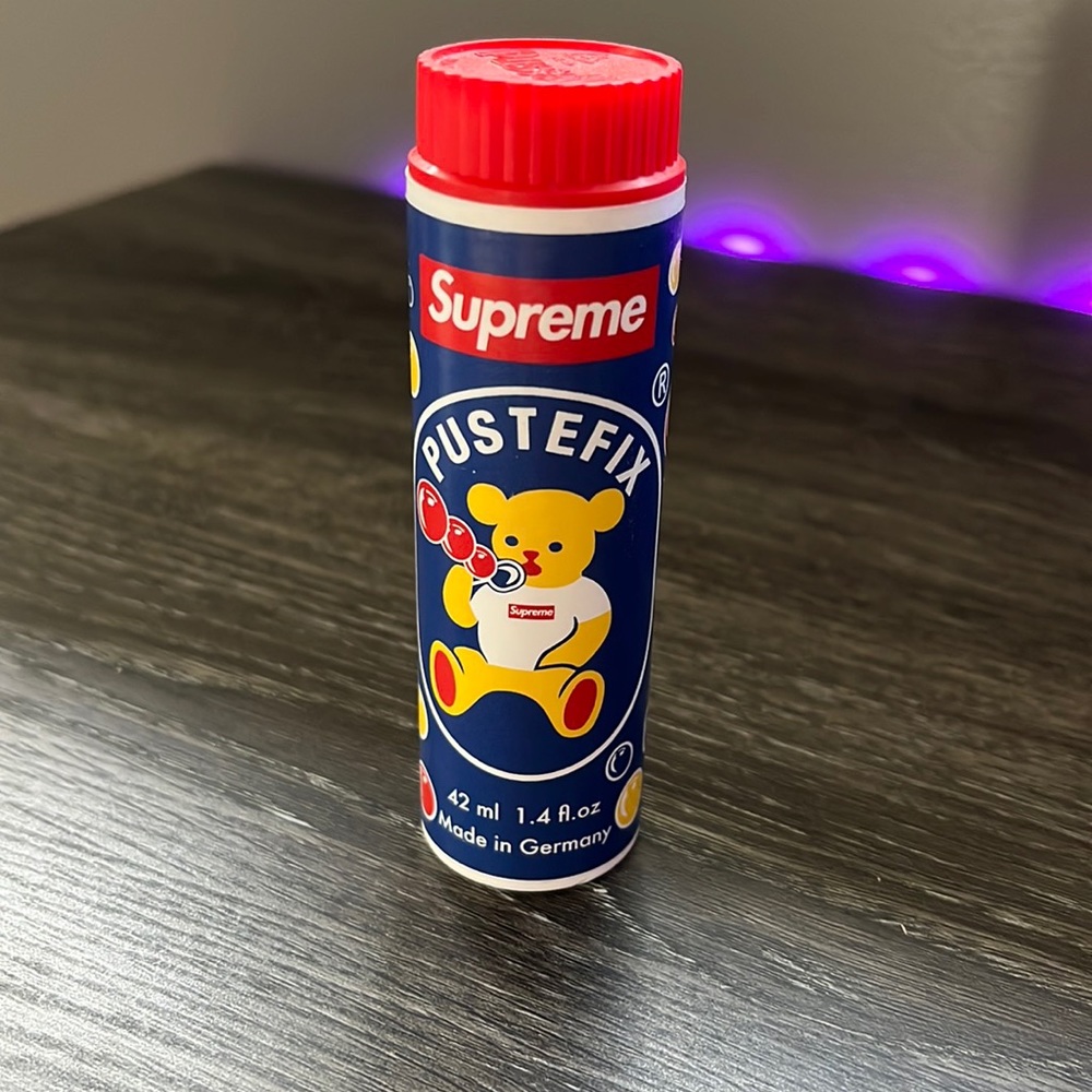 Supreme Bubbles